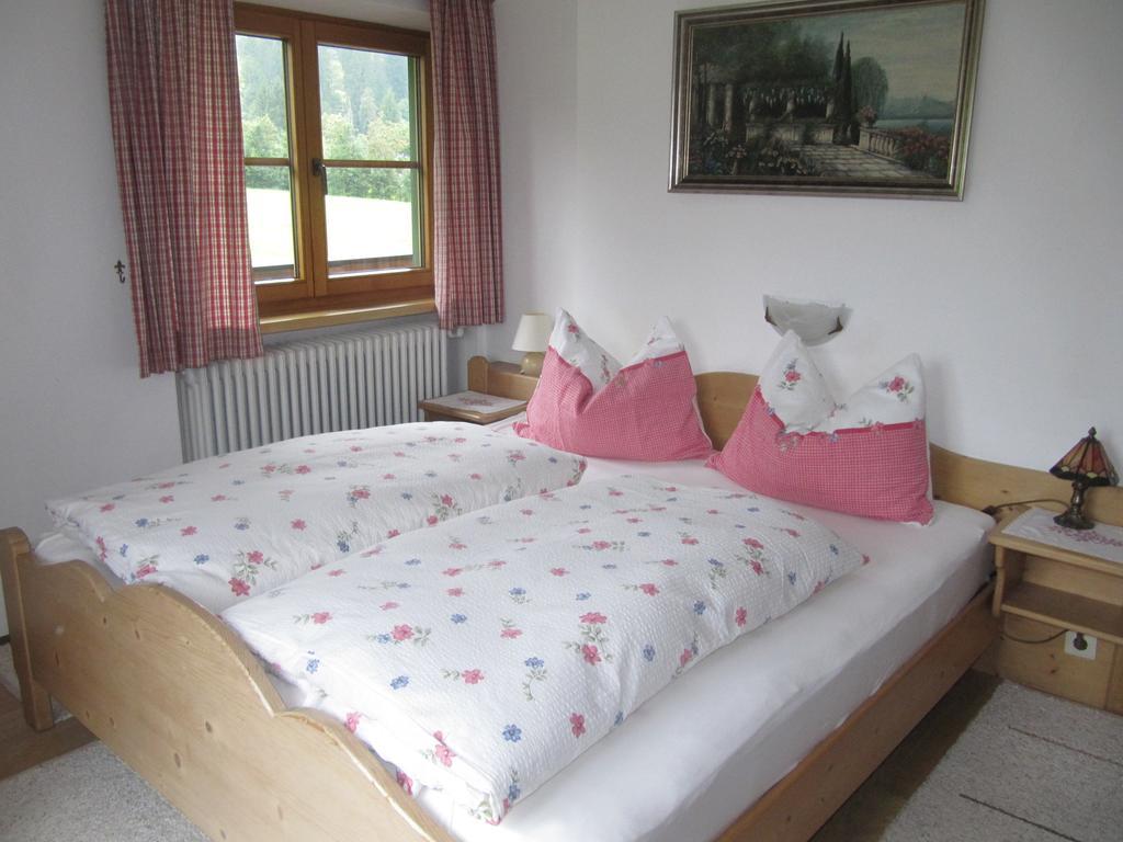 Hotel Haus Friedl Kitzbühel Zimmer foto